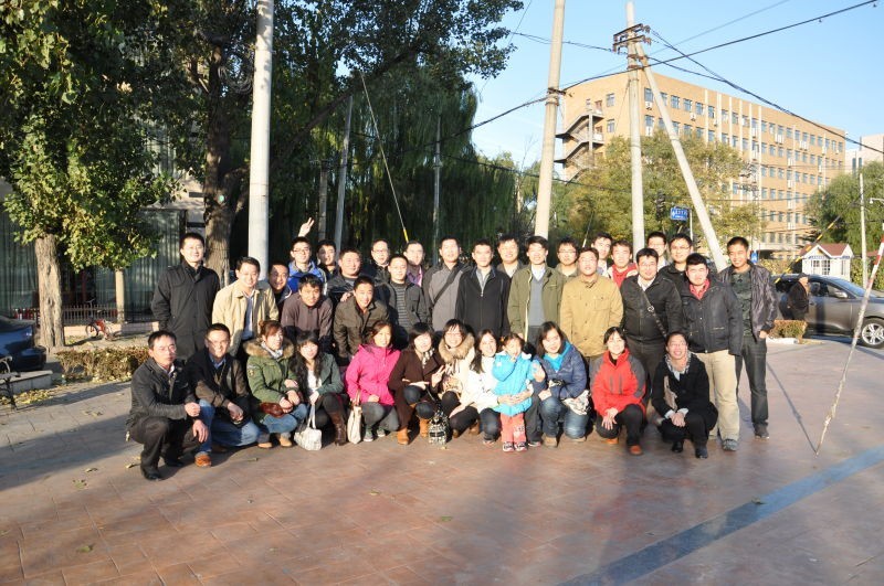 图4 全家福 图4 全家福